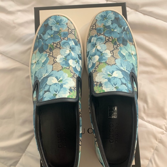 Men’s Gucci Bloom Flower Print shoes - Picture 2 of 8
